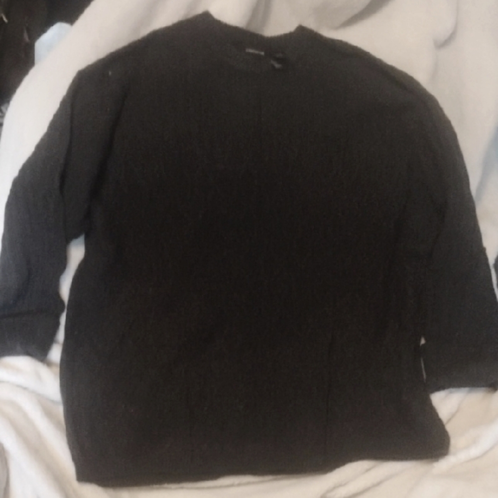 Claiborne Black Crewneck Sweater
